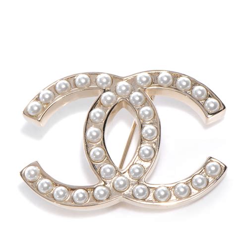 faux chanel pin